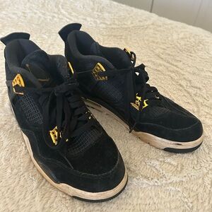 Jordan retro 4 - royalty
